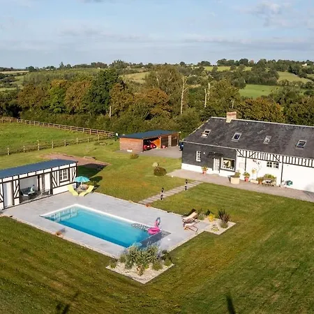Holiday home Avec Piscine, Jardin Bonneville-la-Louvet