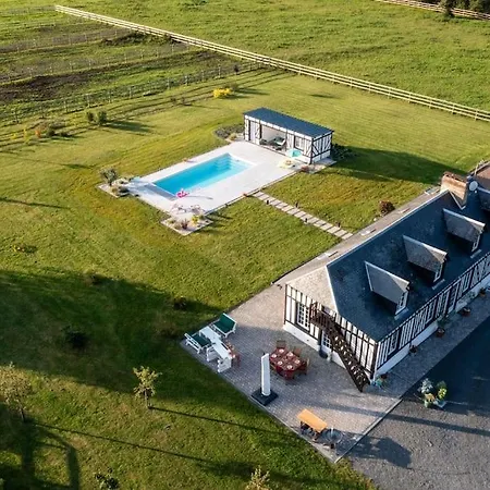 Holiday home Avec Piscine, Jardin Bonneville-la-Louvet