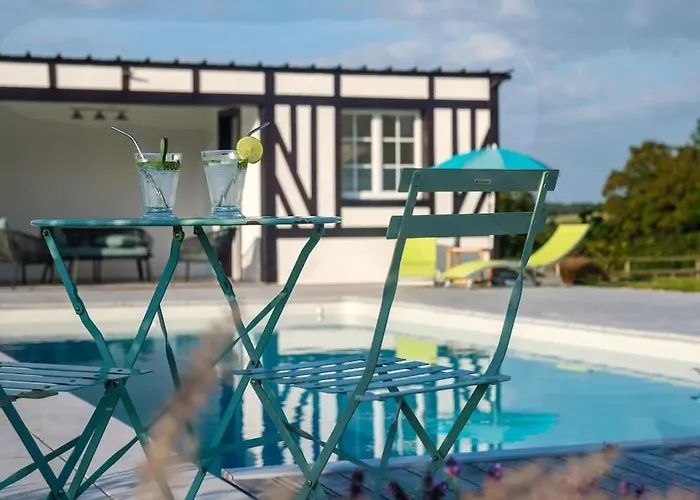 Avec Piscine, Jardin