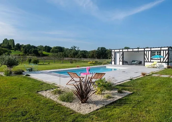 Holiday home Avec Piscine, Jardin
